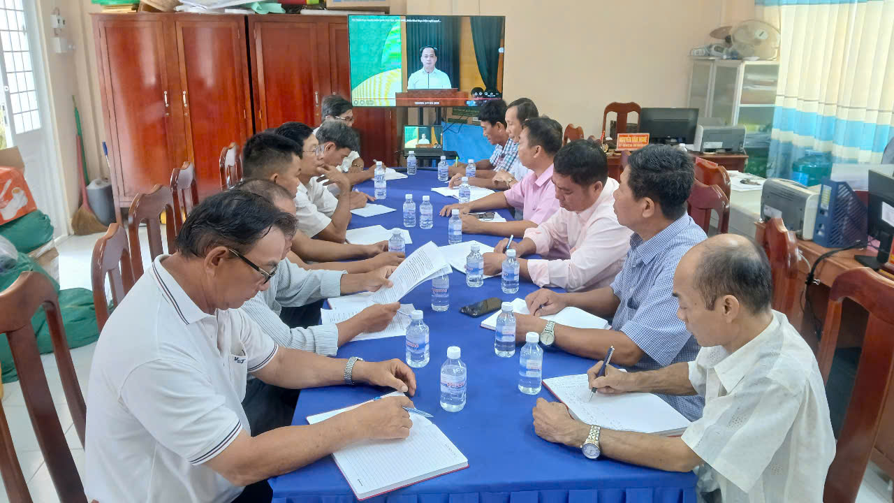 Hội Nông dân xã Lục Sĩ Thành tham dự Hội nghị trực tuyến toàn quốc học tập, quán triệt, triển khai thực hiện Nghị quyết Đại hội đại biểu toàn quốc Hội Nông dân Việt Nam lần thứ IX, nhiệm kỳ 2026 - 2031