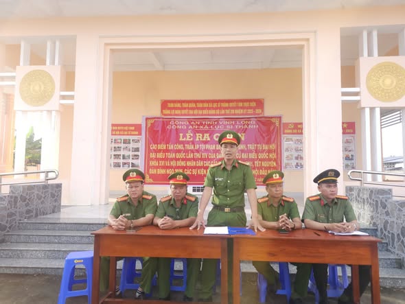 Công an xã Lục Sĩ Thành ra quân thực hiện cao điểm tấn công, trấn áp các loại tội phạm