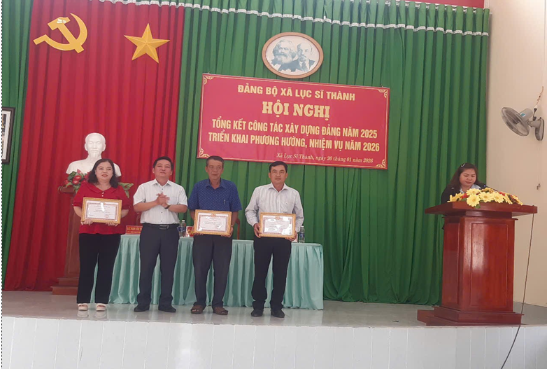 Chi bộ cơ sở UBND xã Lục Sĩ Thành hoàn thành xuất sắc nhiệm vụ năm 2025