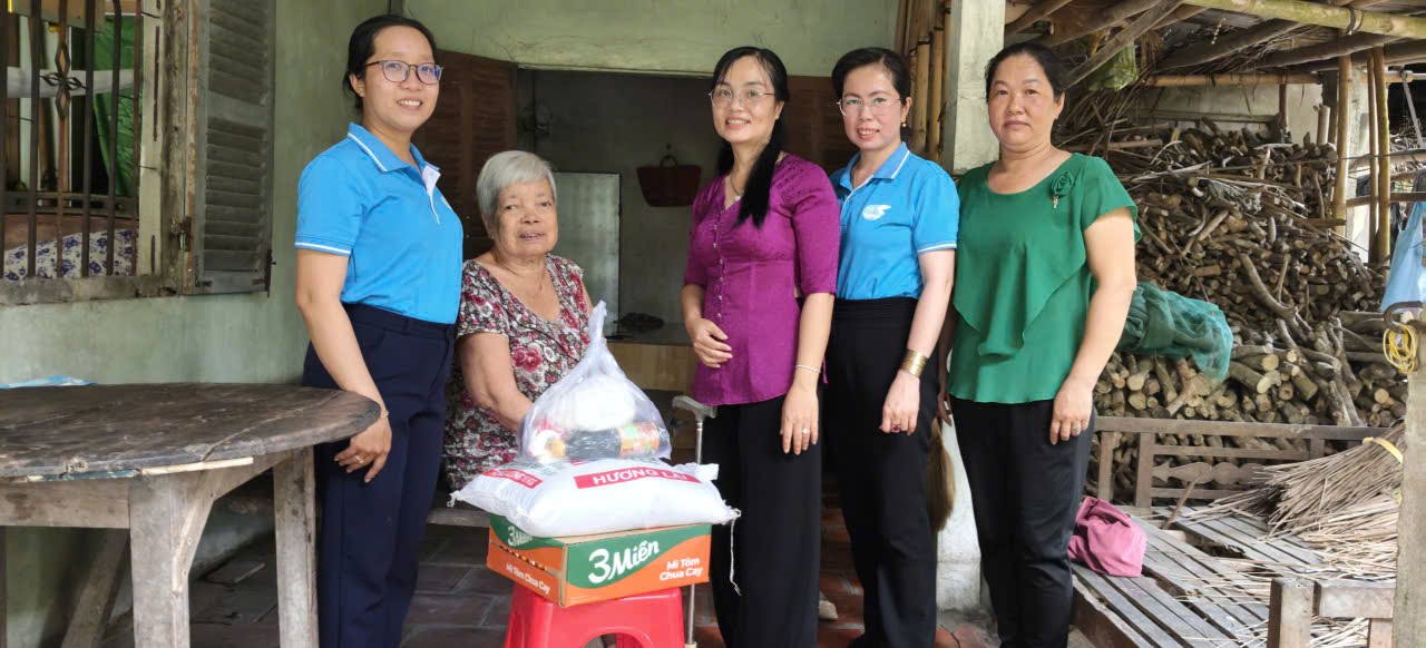 Xã Lục Sĩ Thành: Quan tâm hỗ trợ các hoàn cảnh khó khăn trên địa bàn
